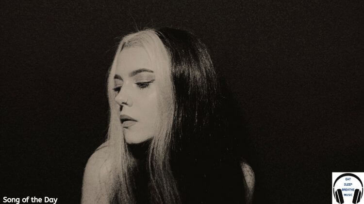 Musician Violet Orlandi | Eat Sleep Breathe Music